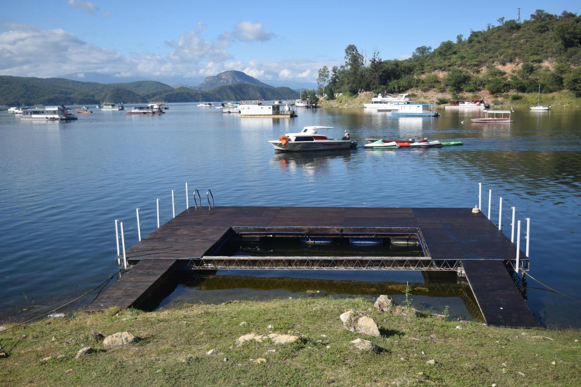 Terrazas Del Lago Cabra Corral Exterior foto
